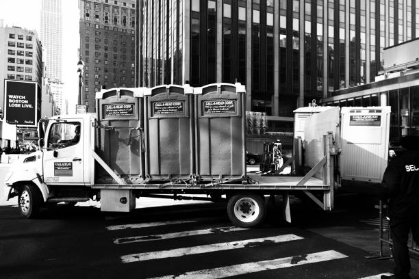 Best Portable toilet rental cost  in Nappanee, IN